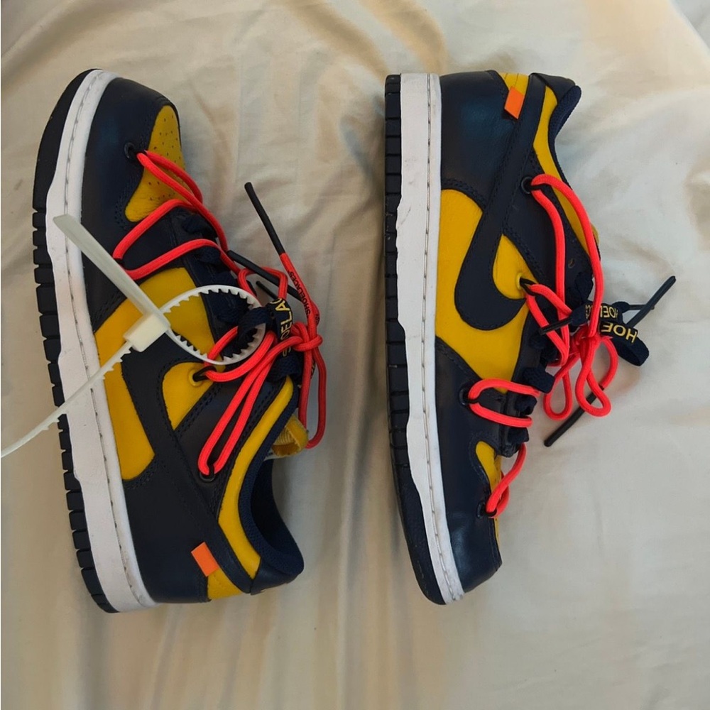 Nike OFF-WHITE University Gold Dunk